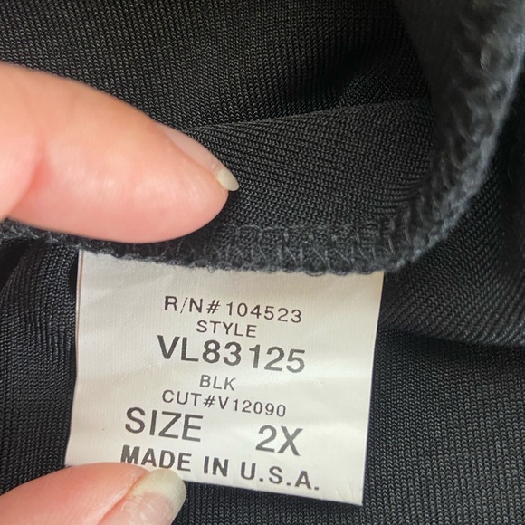 Vikki Vi Traveler Floral Long Sleeve Cardigan Size 2X Black High Low Open Front - Picture 8 of 9